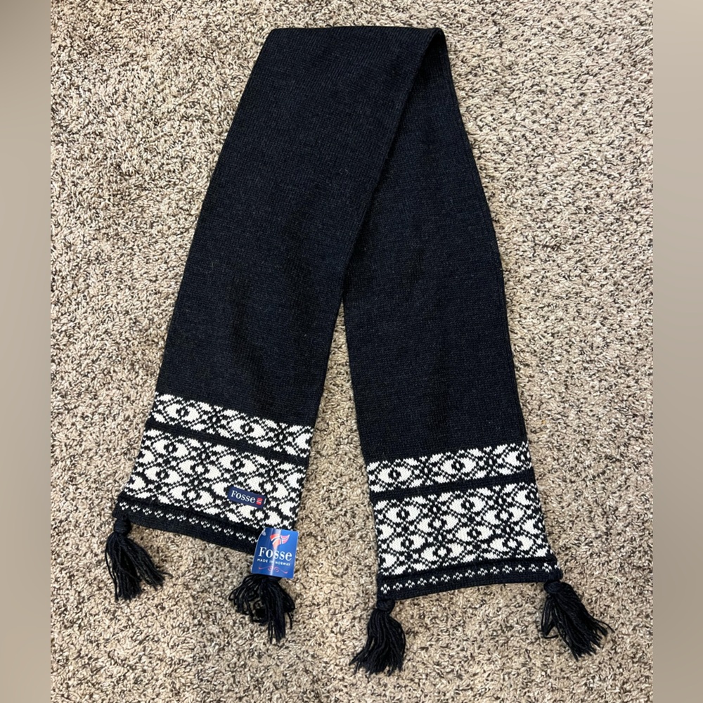 Fosse Wool Scarf